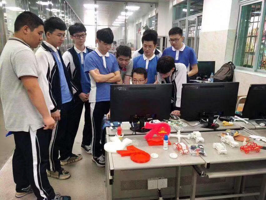 洋明達聯手深圳市龍崗區職業技術學校推進3D打印創新教育(圖3) 洋明達聯手深圳市龍崗區職業技術學校推進3D打印創新教育(圖3)